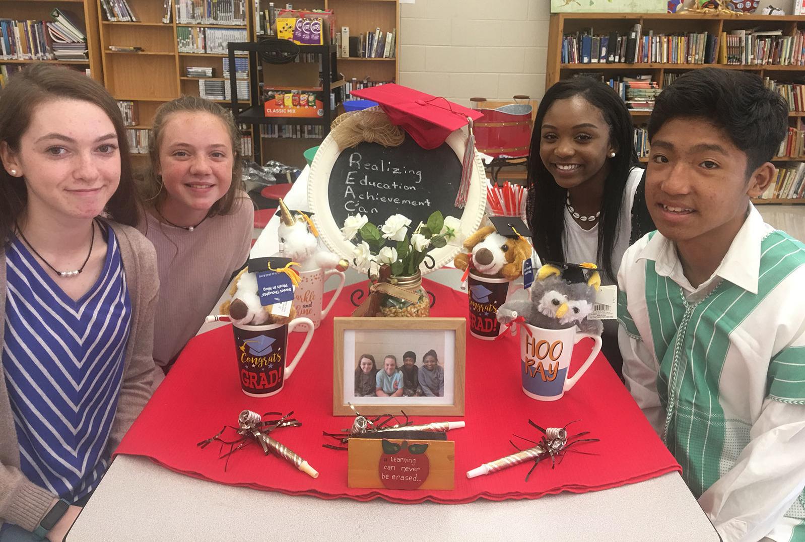 Mentor program hosts reception for REACH scholars